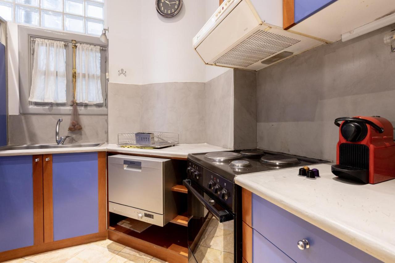 Ideal 4 Bdr Apartment In Plaka For 10! Athens Exterior photo